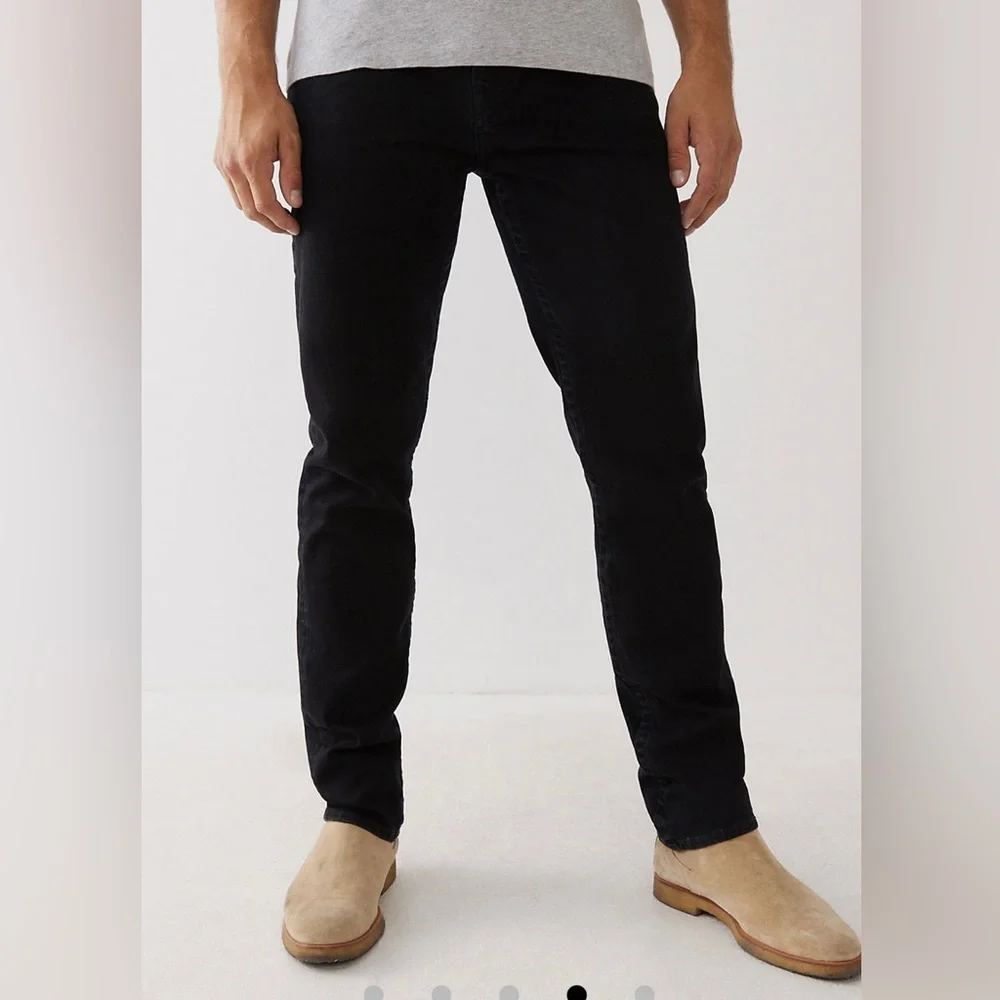 TRUE RELIGION Geno No Flap SN Relaxed‎ Slim Jeans